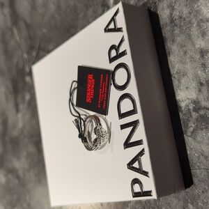 Pandora X Stranger Things Friends Don't Lie Splittable Ring Size 6 brand new